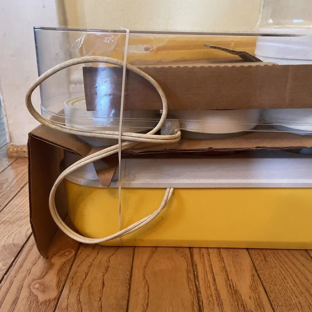 Vintage Salton Yogurt Maker Cheese Maker Family Size GM-10 *****NO JARS INCLUDED